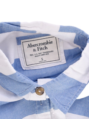 Abercrombie & Fitch Skjorte - S / Hvid / Kvinde - SassyLAB Secondhand
