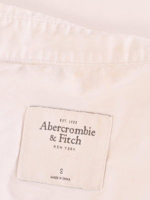 Abercrombie & Fitch Skjorte - S / Hvid / Kvinde - SassyLAB Secondhand