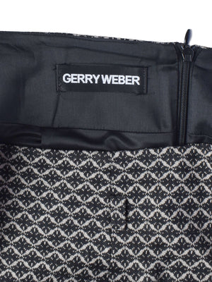 Gerry Weber Nederdel - S / Sort / Kvinde - SassyLAB Secondhand