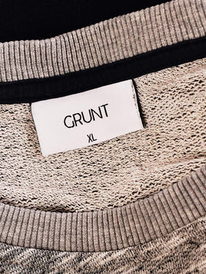 Grunt Sweater - XL / Grå / Mand - SassyLAB Secondhand