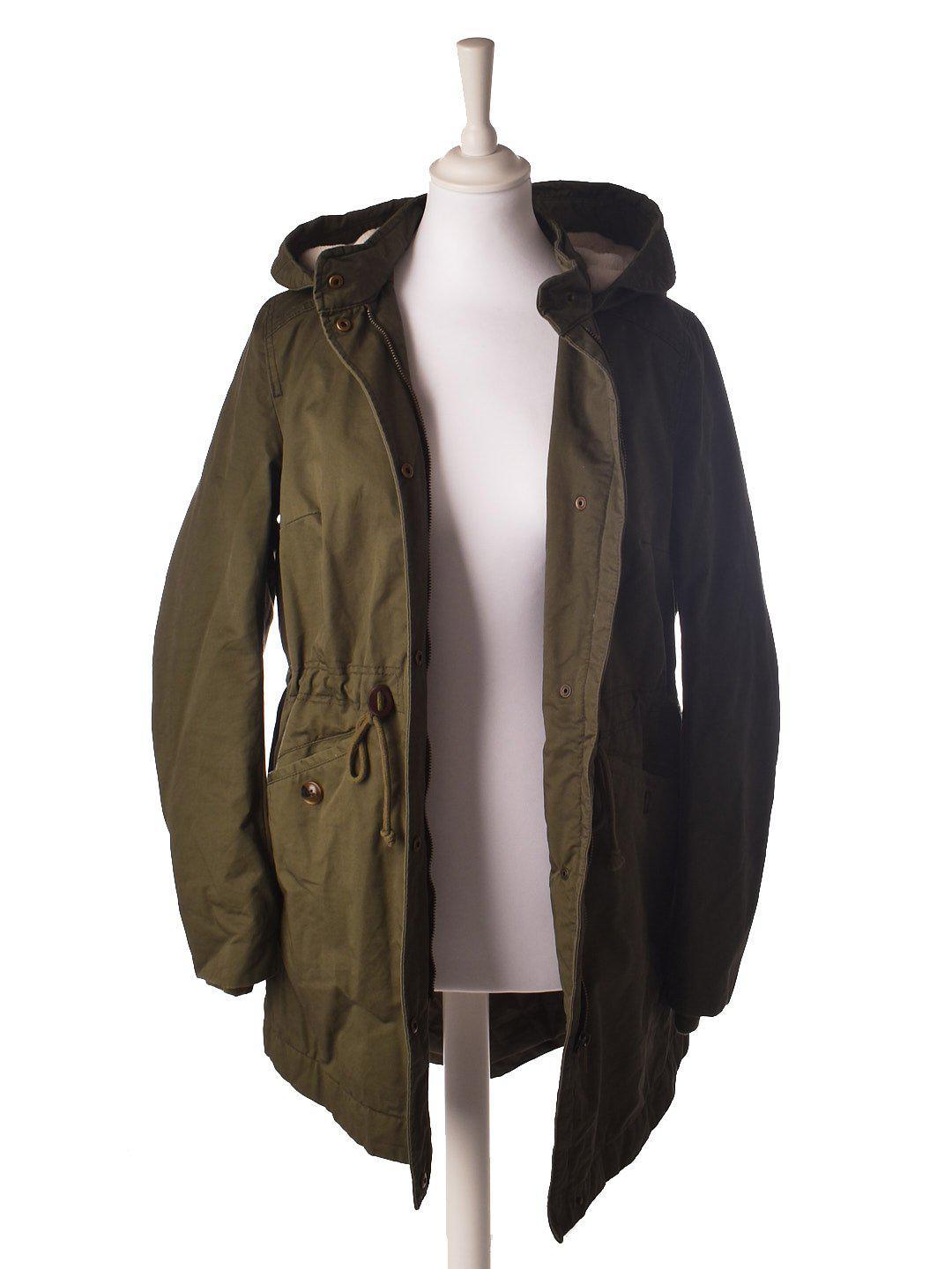 H&M Divided Jakke - M / Army / Kvinde - SassyLAB Secondhand