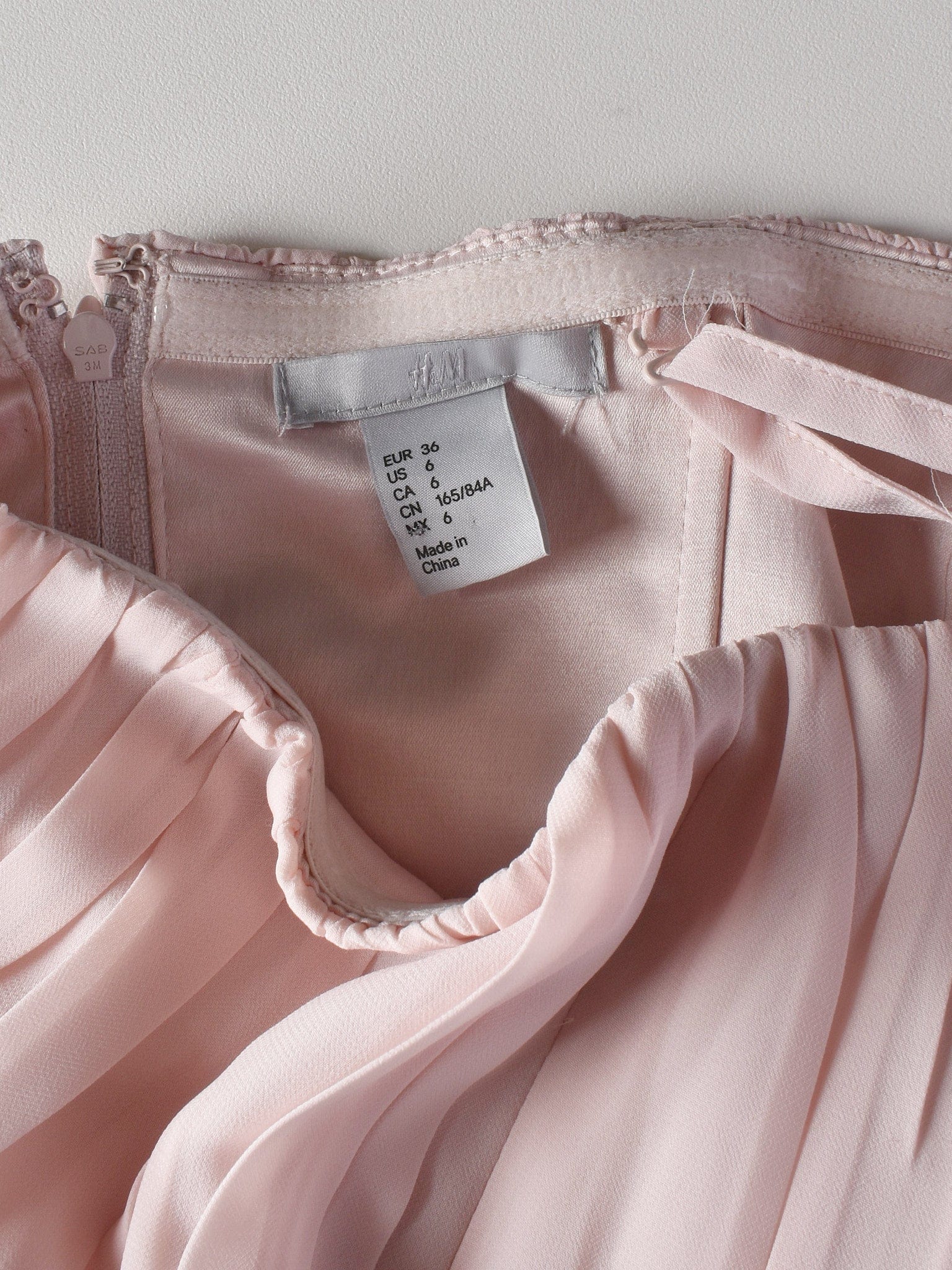 H&M Kjole - 36 / Pink / Kvinde - SassyLAB Secondhand