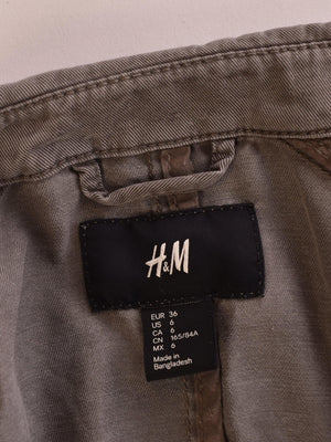 H&M Skjorte - 36 / Grøn / Kvinde - SassyLAB Secondhand