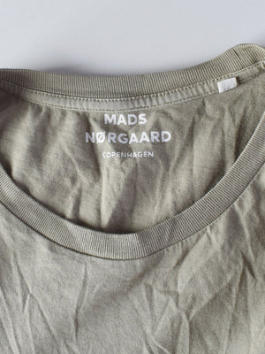 Mads Nørgaard Copenhagen T-Shirt - L / Grøn / Mand - SassyLAB Secondhand