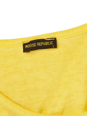 Moose Republic T-Shirt - L / Gul / Kvinde - SassyLAB Secondhand