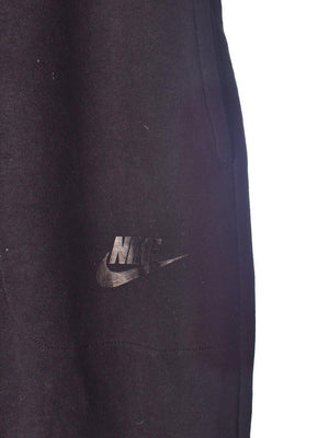 Nike Bukser - M / Sort / Kvinde - SassyLAB Secondhand