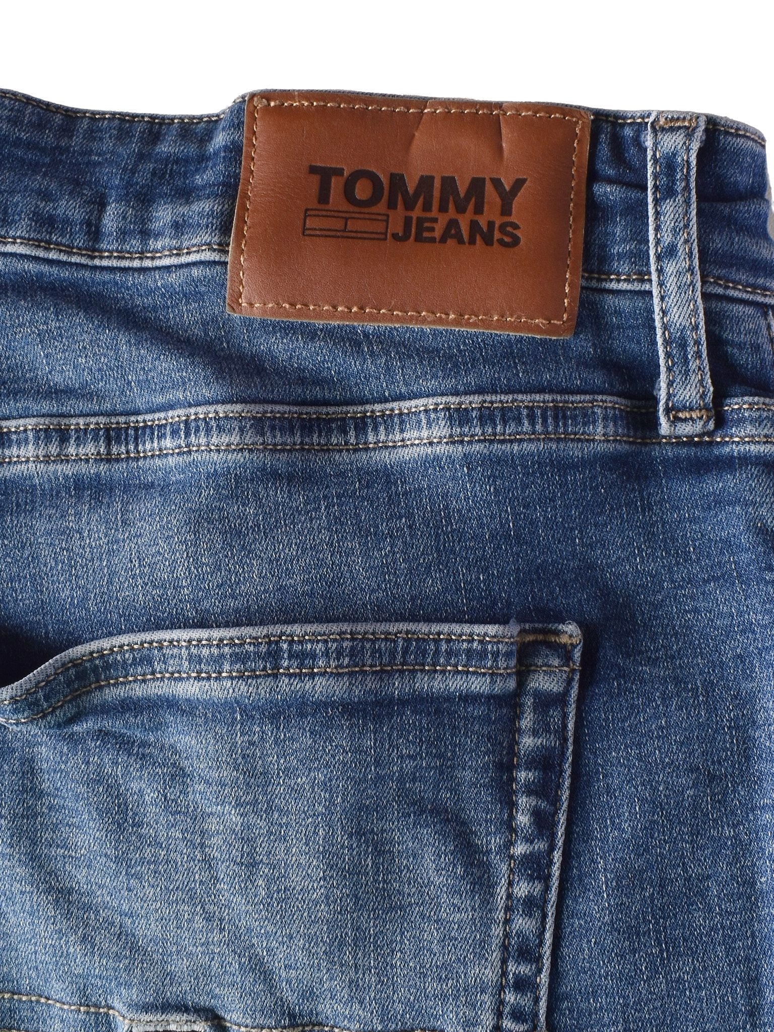 Tommy Hilfiger Jeans - W38 L34 / Blå / Kvinde - SassyLAB Secondhand