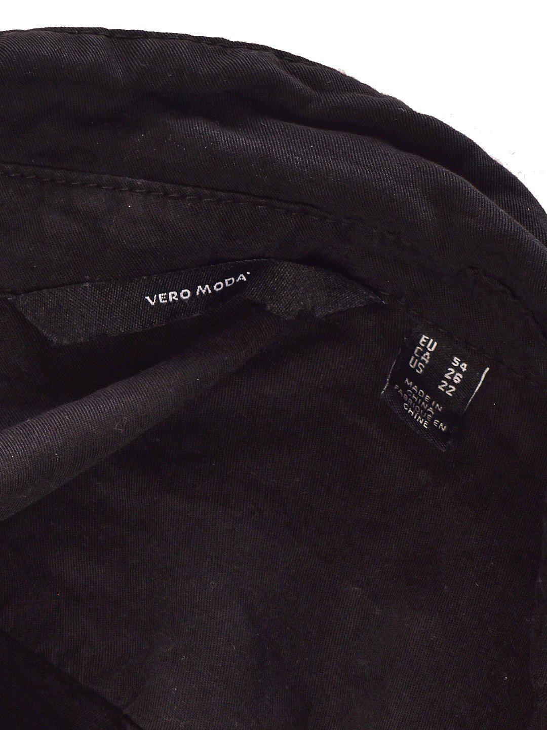 Vero Moda Skjortekjole - 54 / Sort / Kvinde - SassyLAB Secondhand